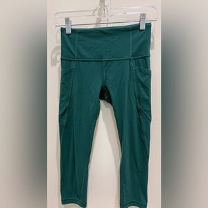 Salutation Stash High Rise Capri XSP